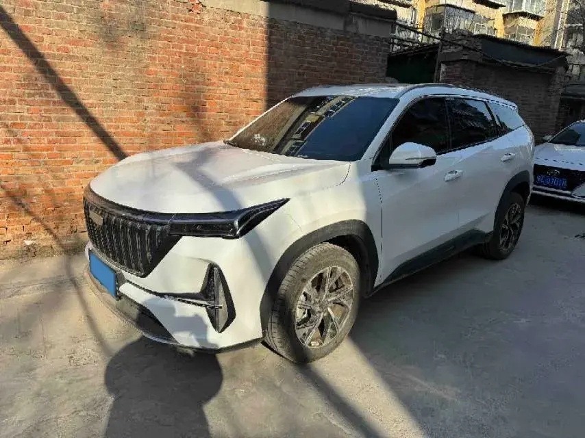 2025 Geely StarRay 1.5T 181HP L4 7DCT