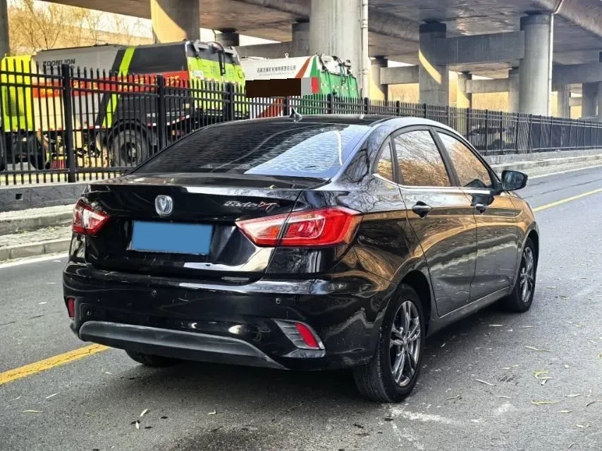 2019 ChangAn Eado DT 1.6L 125HP L4 5MT,autocango,china used car exporter,china ev exporter,chinese used car exporter,chinese used ev exporter