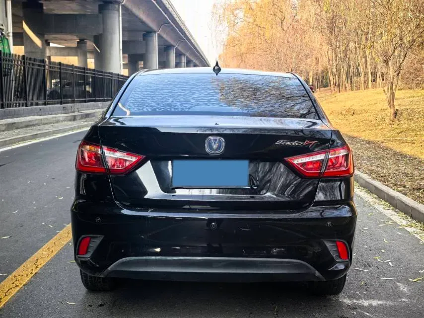 2019 ChangAn Eado DT 1.6L 125HP L4 5MT,autocango,china used car exporter,china ev exporter,chinese used car exporter,chinese used ev exporter