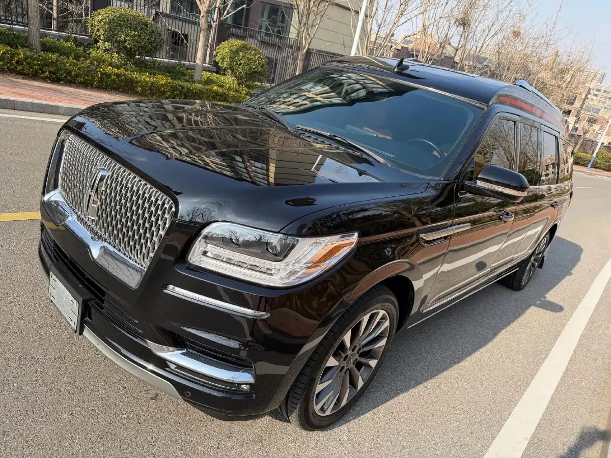 2022 Lincoln Navigator One 3.5T 415HP V6 10AT