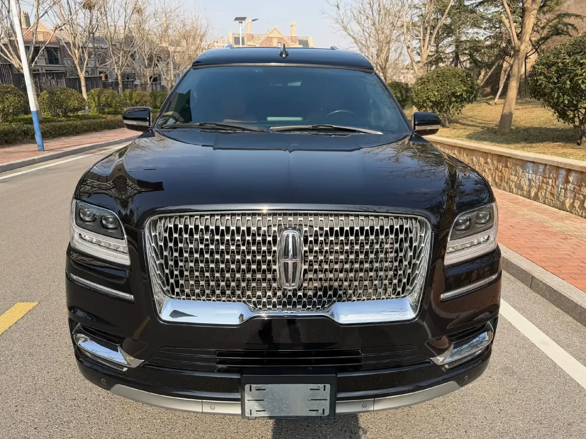 2022 Lincoln Navigator One 3.5T 415HP V6 10AT,autocango,china used car exporter,china ev exporter,chinese used car exporter,chinese used ev exporter