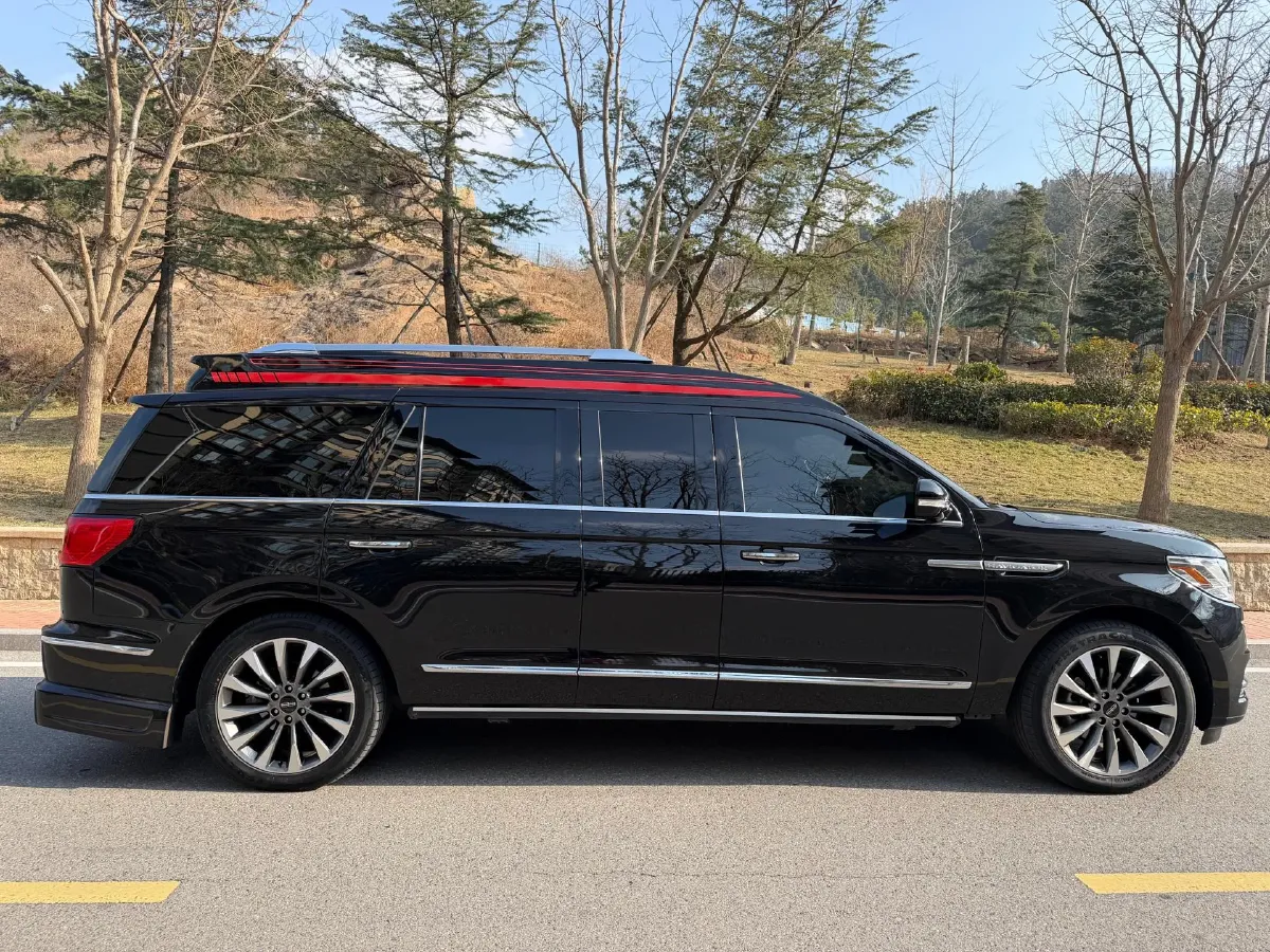 2022 Lincoln Navigator One 3.5T 415HP V6 10AT,autocango,china used car exporter,china ev exporter,chinese used car exporter,chinese used ev exporter