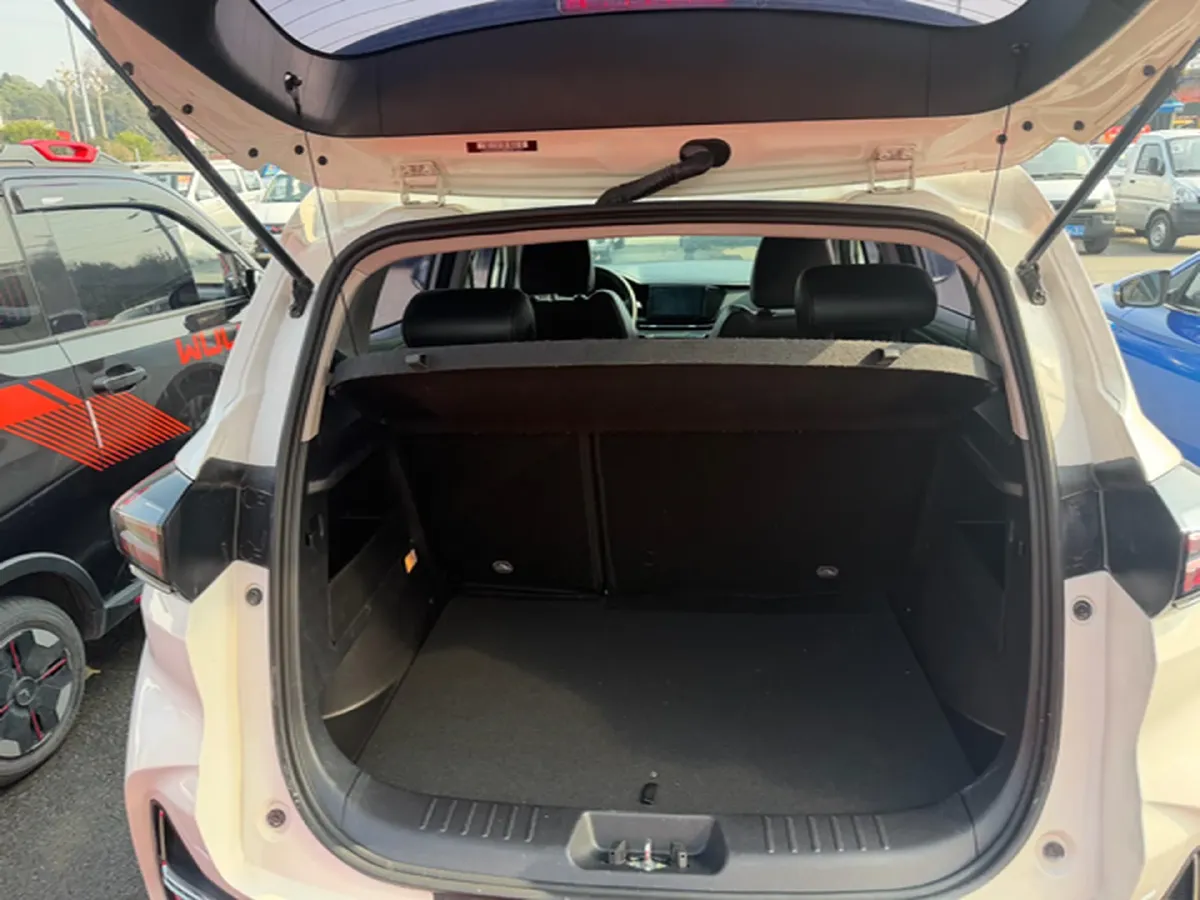 2021 ChangAn CS15 1.5L 107HP L4 5DCT,autocango,china used car exporter,china ev exporter,chinese used car exporter,chinese used ev exporter