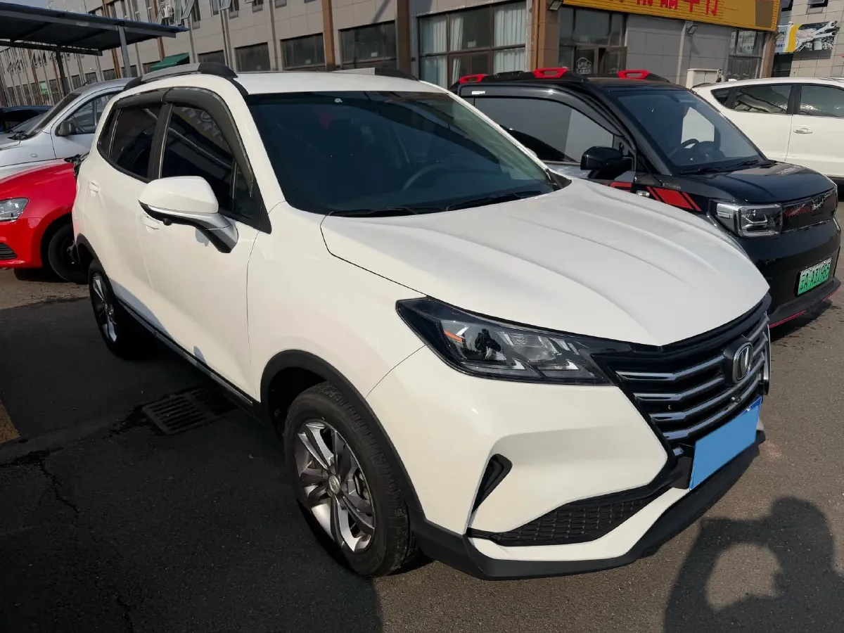 2021 ChangAn CS15 1.5L 107HP L4 5DCT,autocango,china used car exporter,china ev exporter,chinese used car exporter,chinese used ev exporter