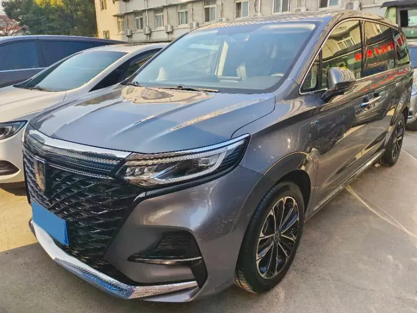 2022 Roewe iMAX8 2.0T 234HP L4 8AT