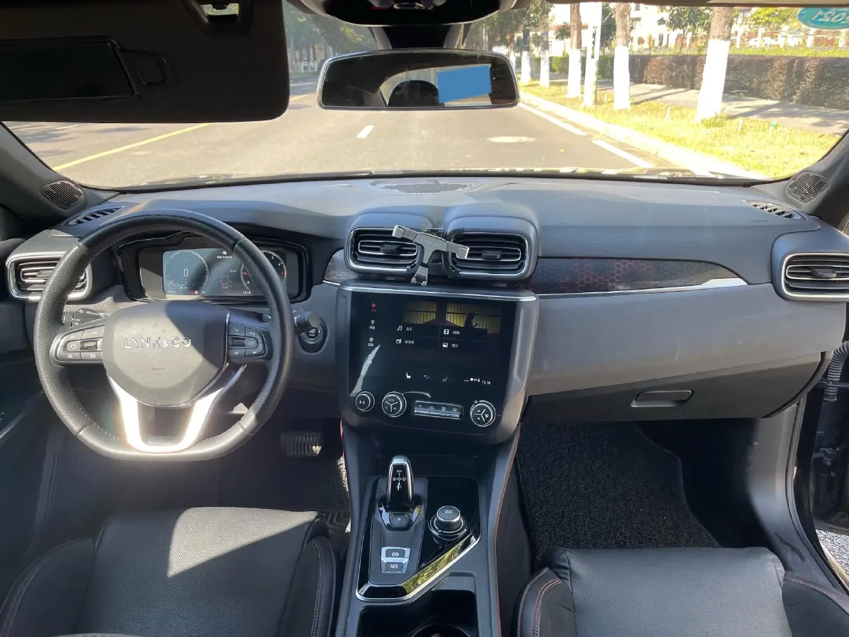 2019 Qoros 5 1.6T 197HP L4 7DCT,autocango,china used car exporter,china ev exporter,chinese used car exporter,chinese used ev exporter