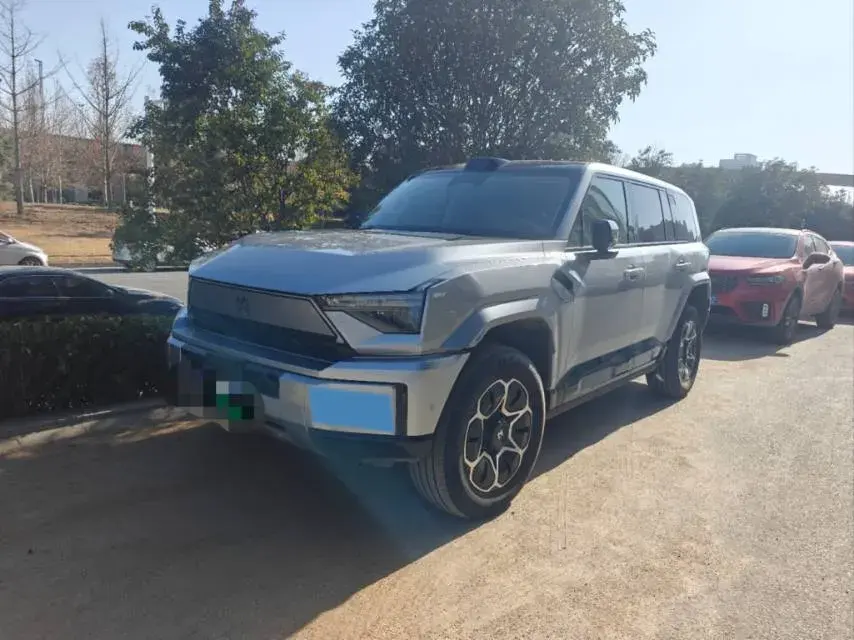 2025 BMW 3 Series 2.0T 245HP L4 8AT