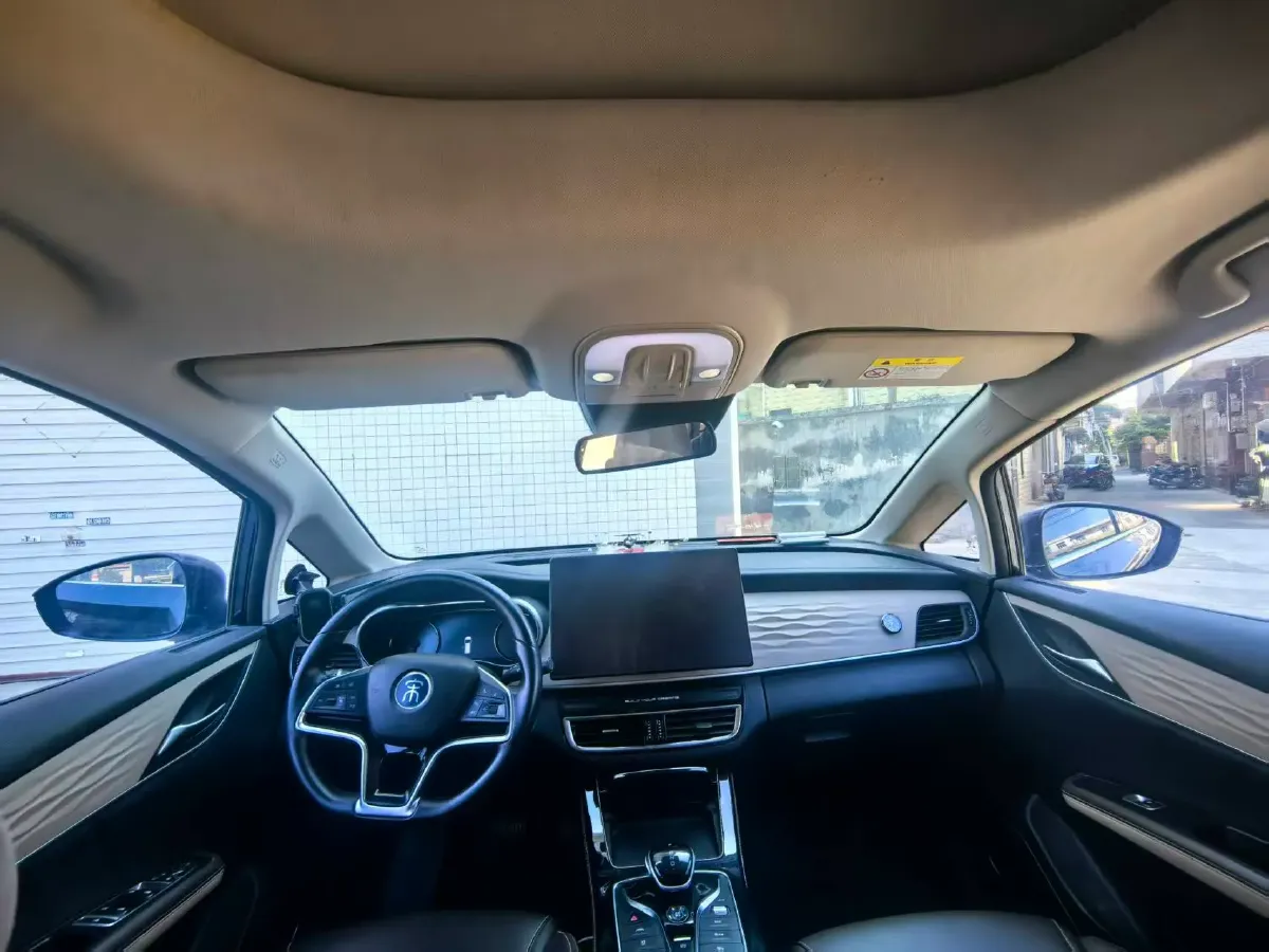 2022 Skyworth HT-i 1.5L 110HP L4 E-CVT PHEV 21.68KWH,autocango,china used car exporter,china ev exporter,chinese used car exporter,chinese used ev exporter