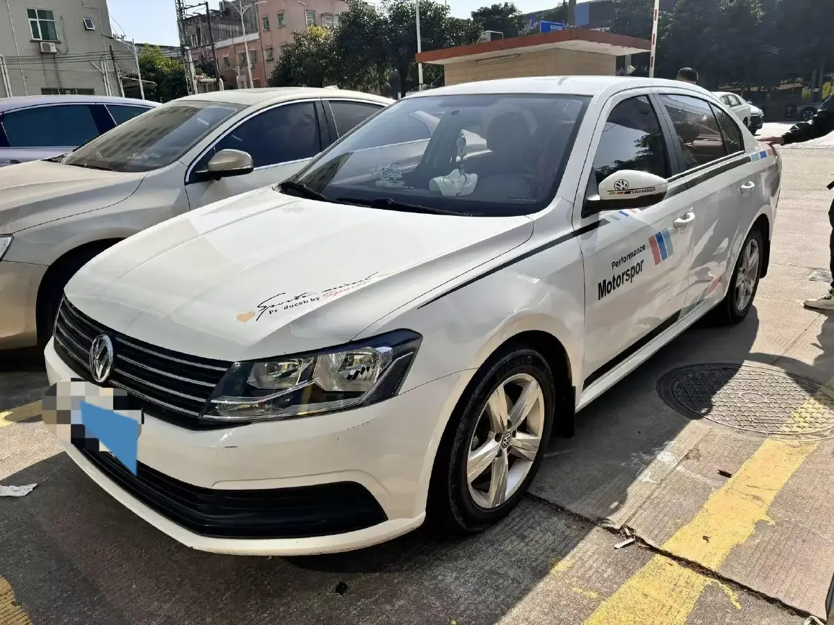 2017 Volkswagen Lavida 1.6L 110HP L4 6AT