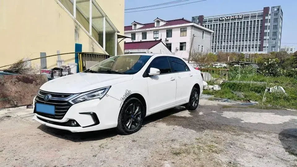 2018 BYD Qin 1.5T 154HP L4 6DCT PHEV 15.2KWH