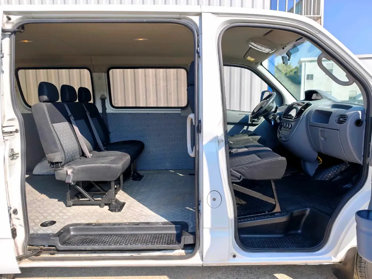 2020 Golden Dragon Sea Lion 1.8L 133HP L4 5MT,autocango,china used car exporter,china ev exporter,chinese used car exporter,chinese used ev exporter