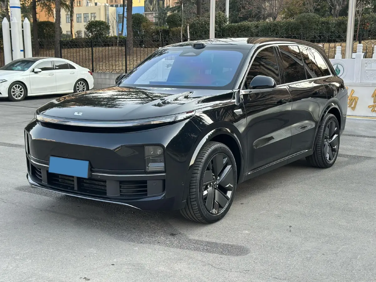 2025 Li L8 Range Extended 154HP REEV