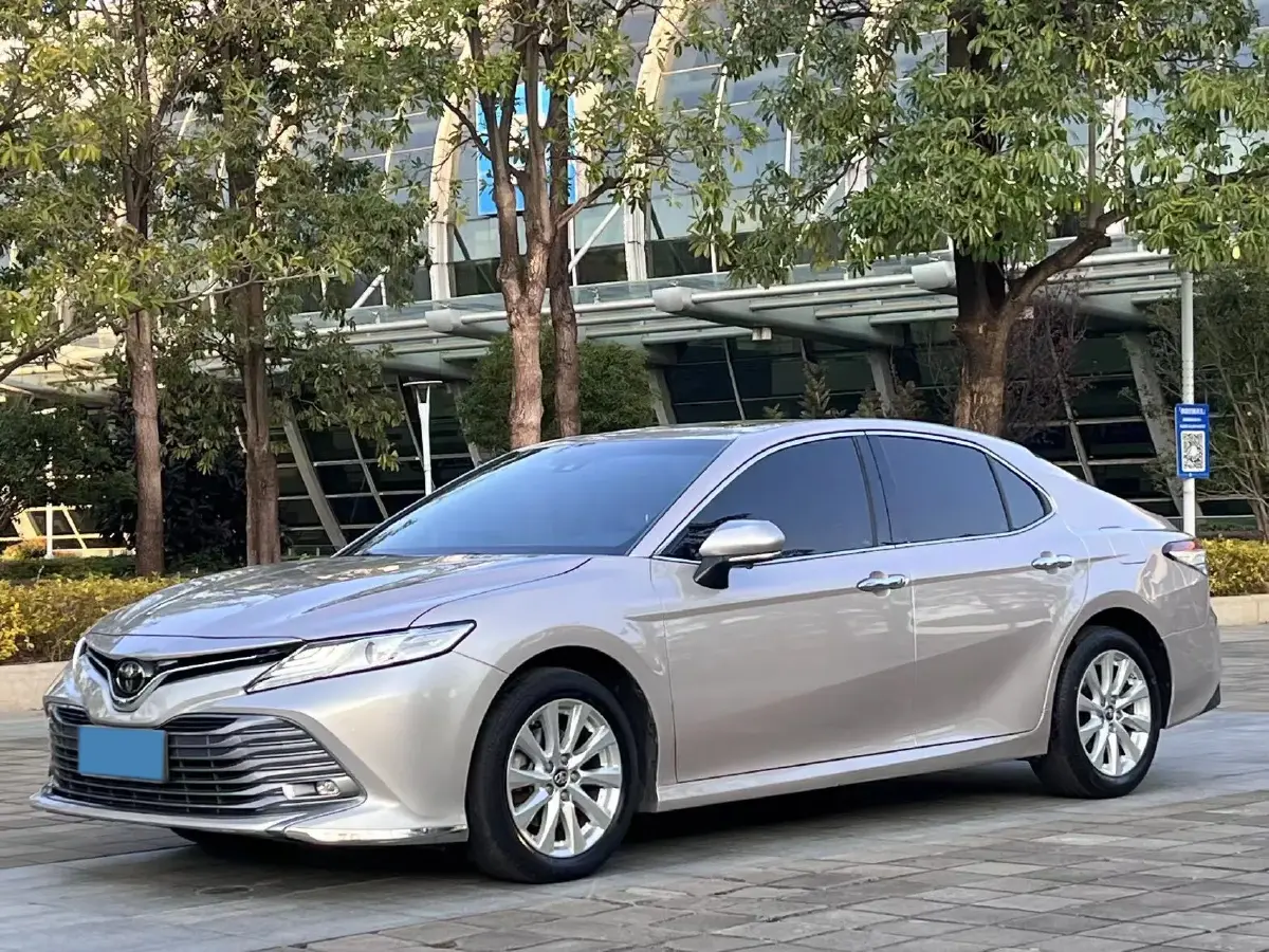 2019 Toyota Camry 2.0L 178HP L4 CVT