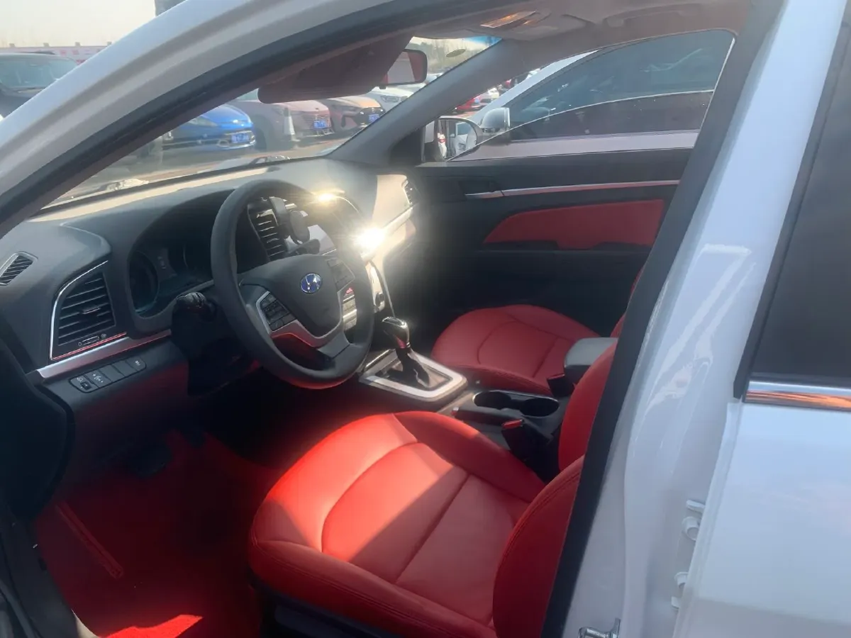 2016 Hyundai Elantra 1.6L 130HP L4 6AT,autocango,china used car exporter,china ev exporter,chinese used car exporter,chinese used ev exporter