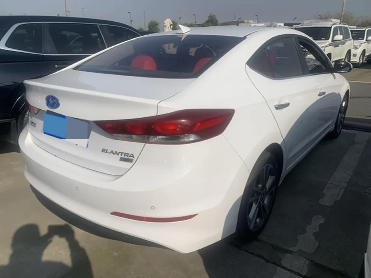 2016 Hyundai Elantra 1.6L 130HP L4 6AT,autocango,china used car exporter,china ev exporter,chinese used car exporter,chinese used ev exporter