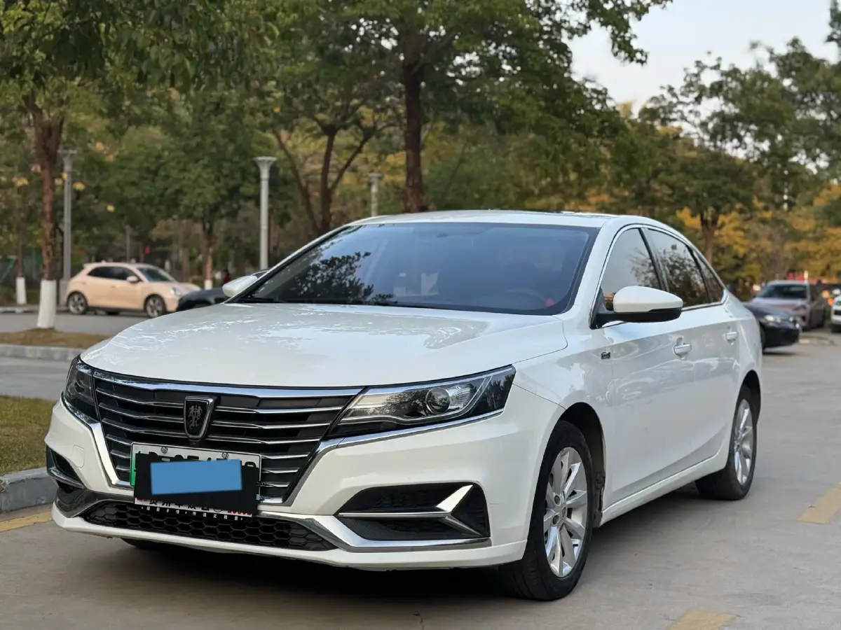 2017 Roewe i6 1.0T 125HP L3 2AT PHEV