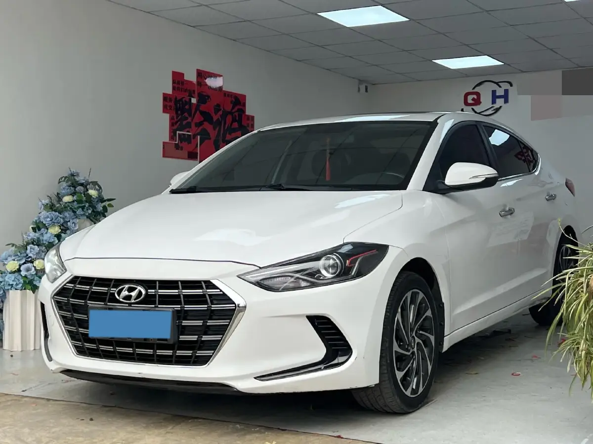 2020 Hyundai Elantra 1.5L 115HP L4 CVT
