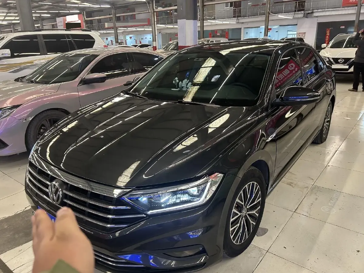 2020 Volkswagen Sagitar 1.4T 150HP L4 7DCT