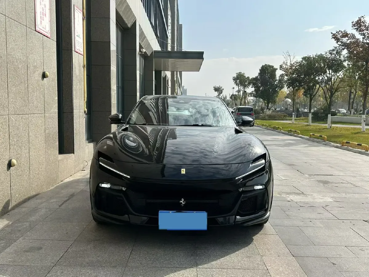 2023 Ferrari Purosangue 6.5L 725HP V12 8DCT,autocango,china used car exporter,china ev exporter,chinese used car exporter,chinese used ev exporter