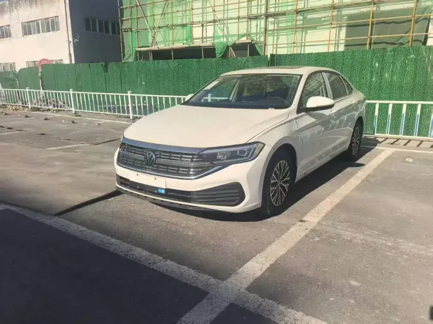 2025 Volkswagen Sagitar 1.2T 116HP L4 7DCT