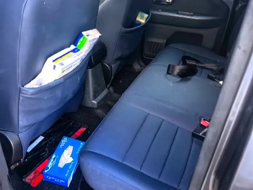 2021 WuLing ZhentTu 1.5L 99HP L4 5MT,autocango,china used car exporter,china ev exporter,chinese used car exporter,chinese used ev exporter