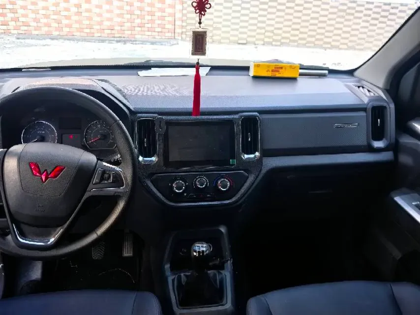 2021 WuLing ZhentTu 1.5L 99HP L4 5MT,autocango,china used car exporter,china ev exporter,chinese used car exporter,chinese used ev exporter