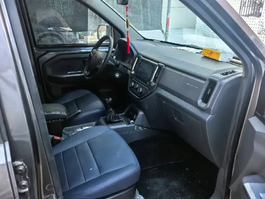 2021 WuLing ZhentTu 1.5L 99HP L4 5MT,autocango,china used car exporter,china ev exporter,chinese used car exporter,chinese used ev exporter