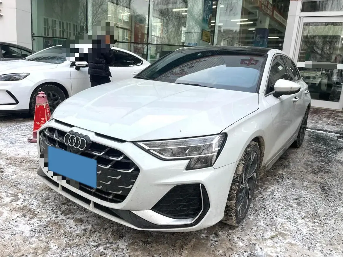 2025 Audi A3 1.5T 160HP L4 7DCT