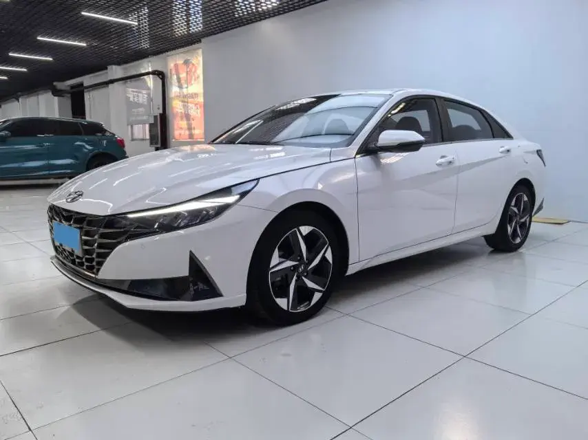 2021 Hyundai Elantra 1.5L 115HP L4 CVT
