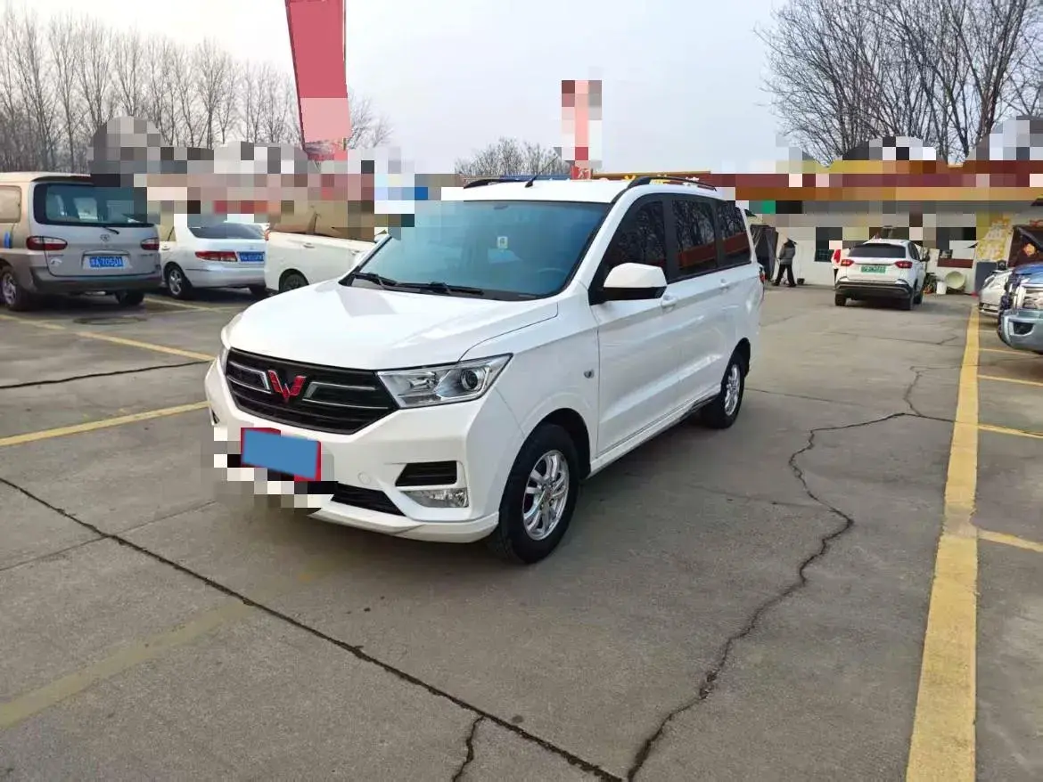 2021 WuLing HongGuang 1.5L 99HP L4 6MT