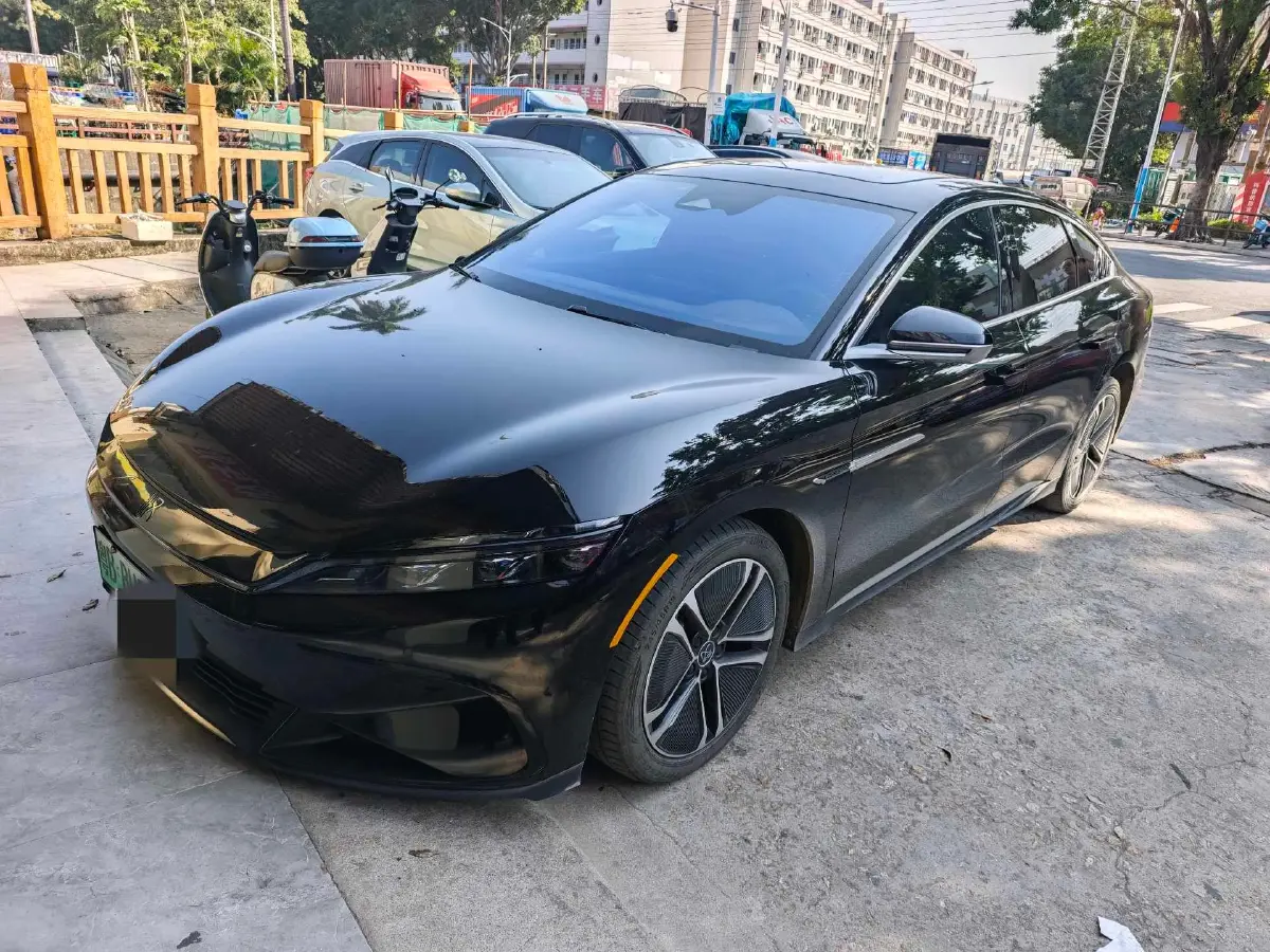 2023 BYD Han BEV 72KWH