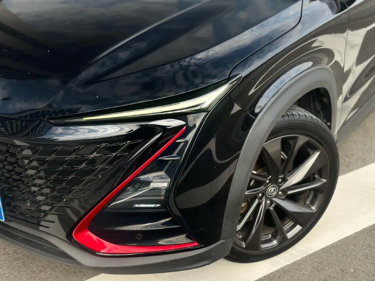 2022 ChangAn UNI-T 1.5T 188HP L4 7DCT,autocango,china used car exporter,china ev exporter,chinese used car exporter,chinese used ev exporter