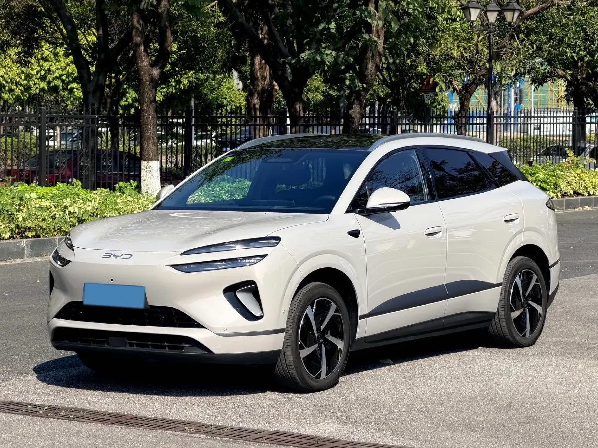 2025 LanDian E5 PLUS 1.5L 95HP L4 E-CVT PHEV