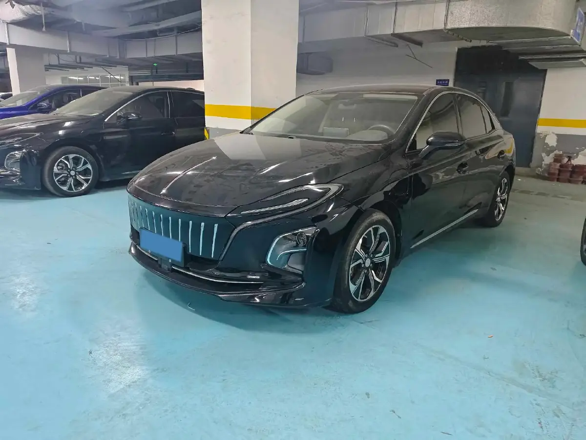 2022 HongQi E-QM5 BEV 56KWH