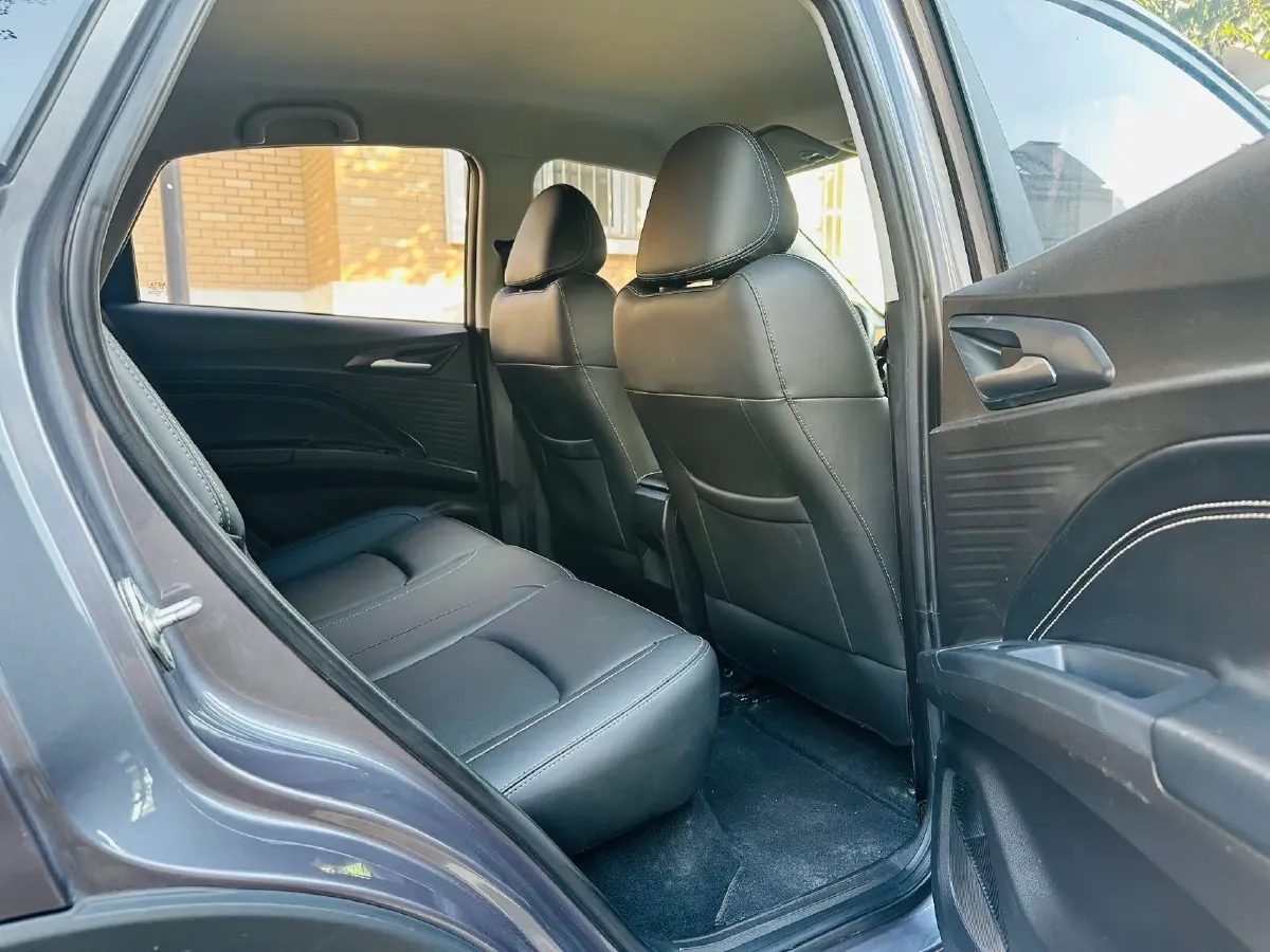 2022 DongFeng Fengon Fengon S560 2.0L 143HP L4 CVT,autocango,china used car exporter,china ev exporter,chinese used car exporter,chinese used ev exporter