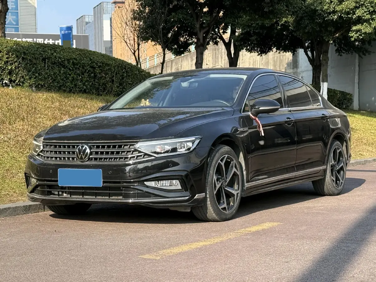 2023 Volkswagen Magotan 2.0T 186HP L4 7DCT