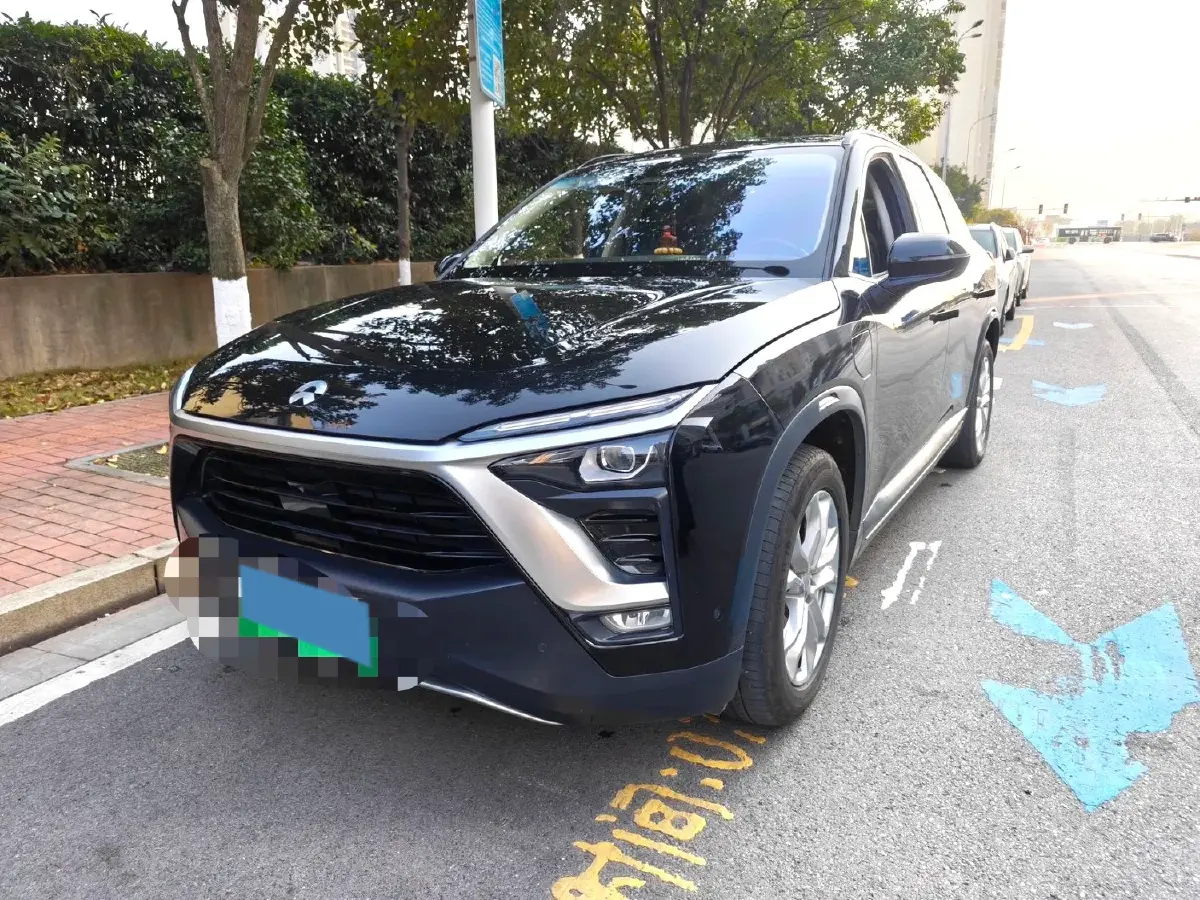 2018 NIO ES8 BEV 70KWH