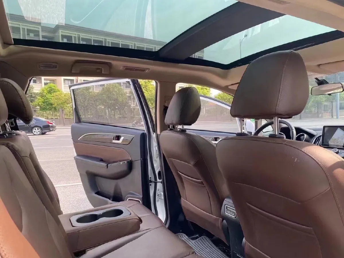 2017 LiFan XuanLang 2.0L 141HP L4 CVT,autocango,china used car exporter,china ev exporter,chinese used car exporter,chinese used ev exporter