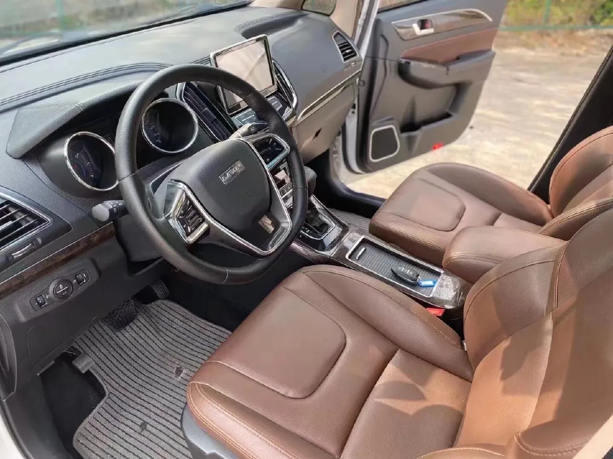 2017 LiFan XuanLang 2.0L 141HP L4 CVT,autocango,china used car exporter,china ev exporter,chinese used car exporter,chinese used ev exporter