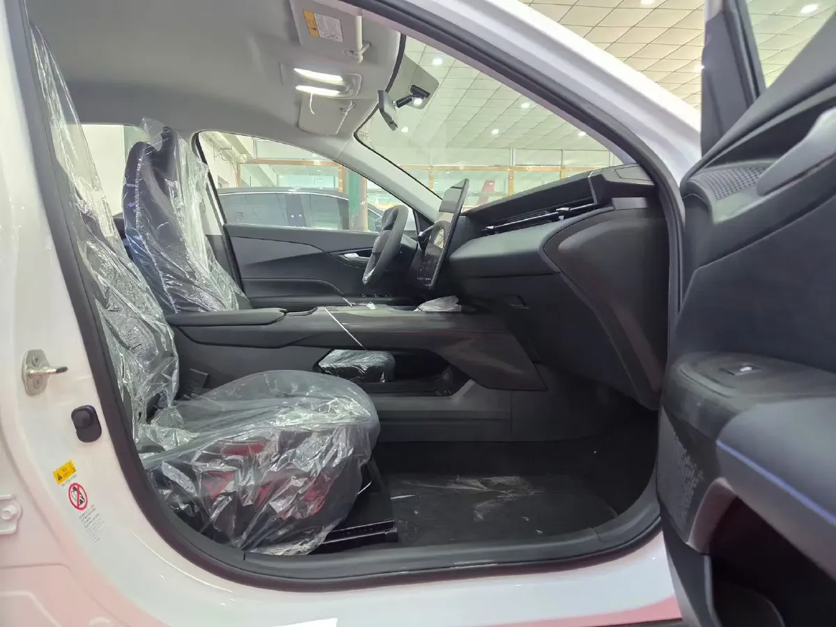 2025 ChangAn EadoPHEV 1.5L 98HP L4 E-CVT PHEV,autocango,china used car exporter,china ev exporter,chinese used car exporter,chinese used ev exporter