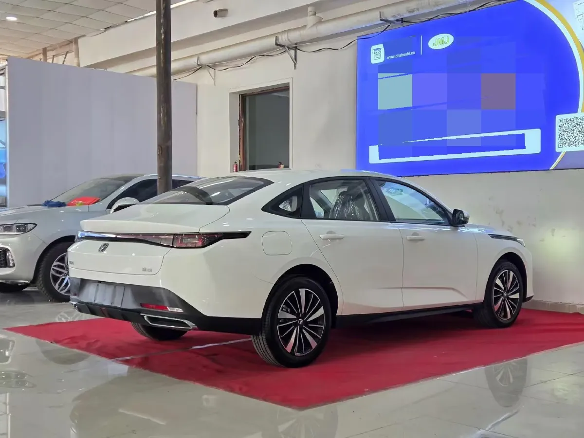 2025 ChangAn EadoPHEV 1.5L 98HP L4 E-CVT PHEV,autocango,china used car exporter,china ev exporter,chinese used car exporter,chinese used ev exporter