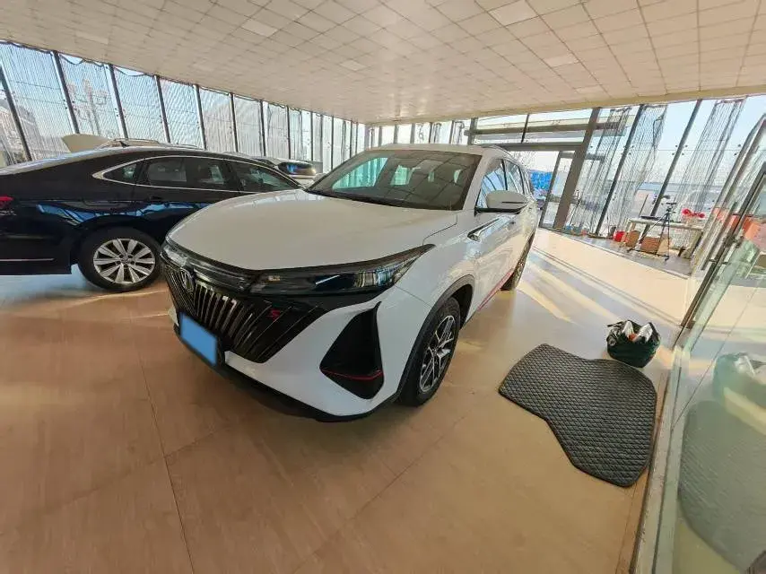 2023 ChangAn CS75 Plus 1.5T 188HP L4 8AT