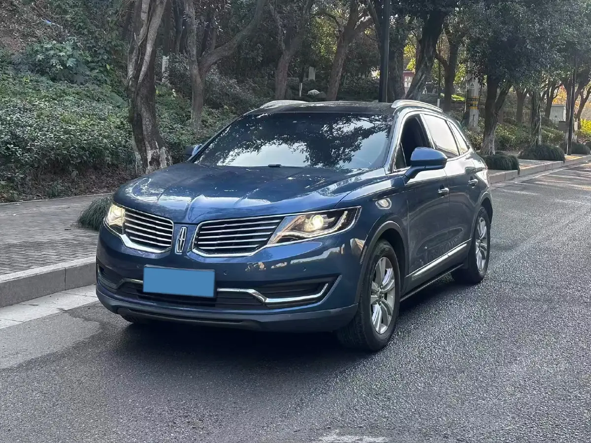 2018 Lincoln MKX 2.0T 253HP L4 6AT