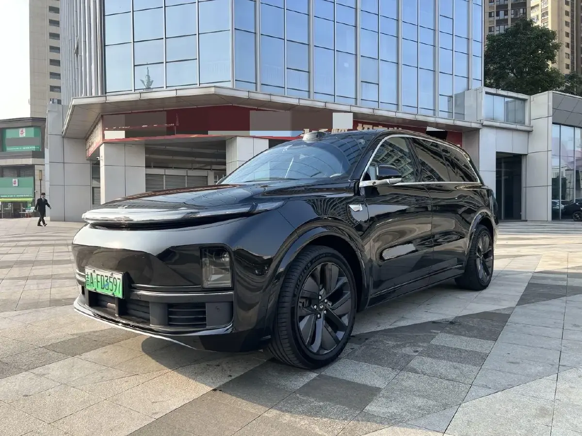 2024 Toyota Land Cruiser Prado 2.4T 282HP L4 8AT Hybrid