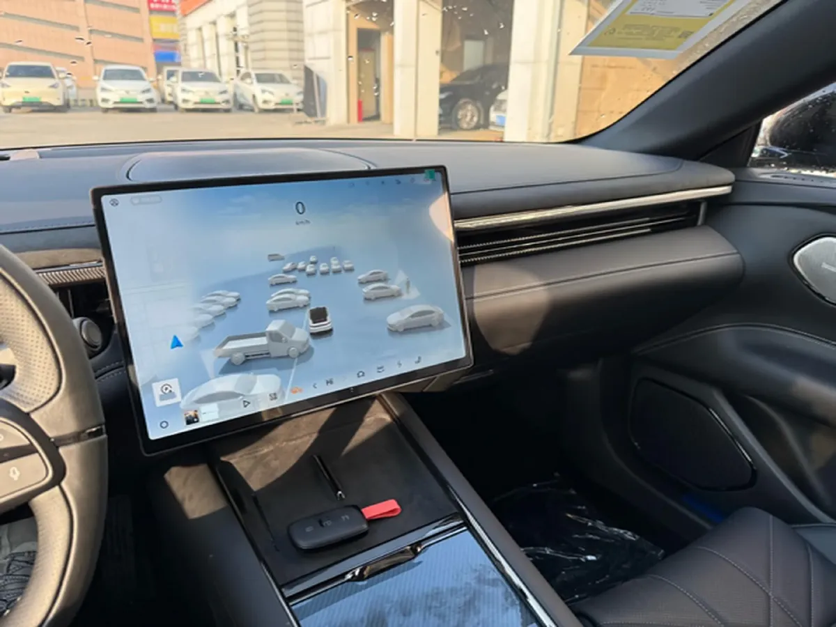 2025 LYNK&CO 10 EM-P 1.5T 163HP L4 3DHT PHEV,autocango,china used car exporter,china ev exporter,chinese used car exporter,chinese used ev exporter