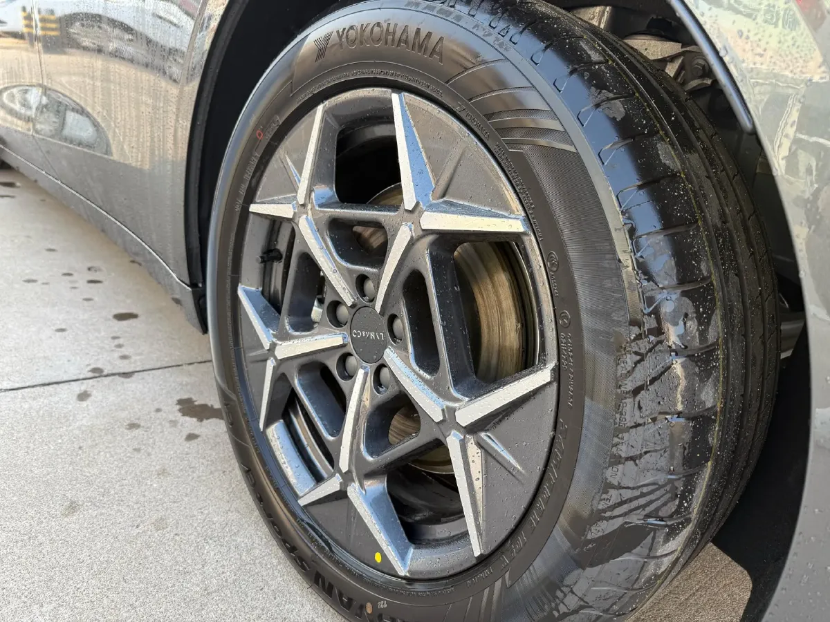 2025 LYNK&CO 10 EM-P 1.5T 163HP L4 3DHT PHEV,autocango,china used car exporter,china ev exporter,chinese used car exporter,chinese used ev exporter