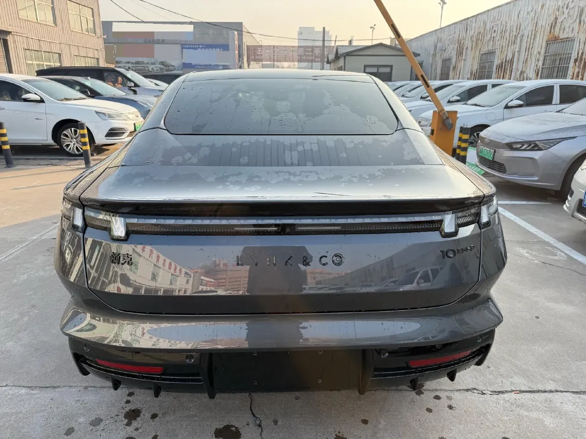 2025 LYNK&CO 10 EM-P 1.5T 163HP L4 3DHT PHEV,autocango,china used car exporter,china ev exporter,chinese used car exporter,chinese used ev exporter