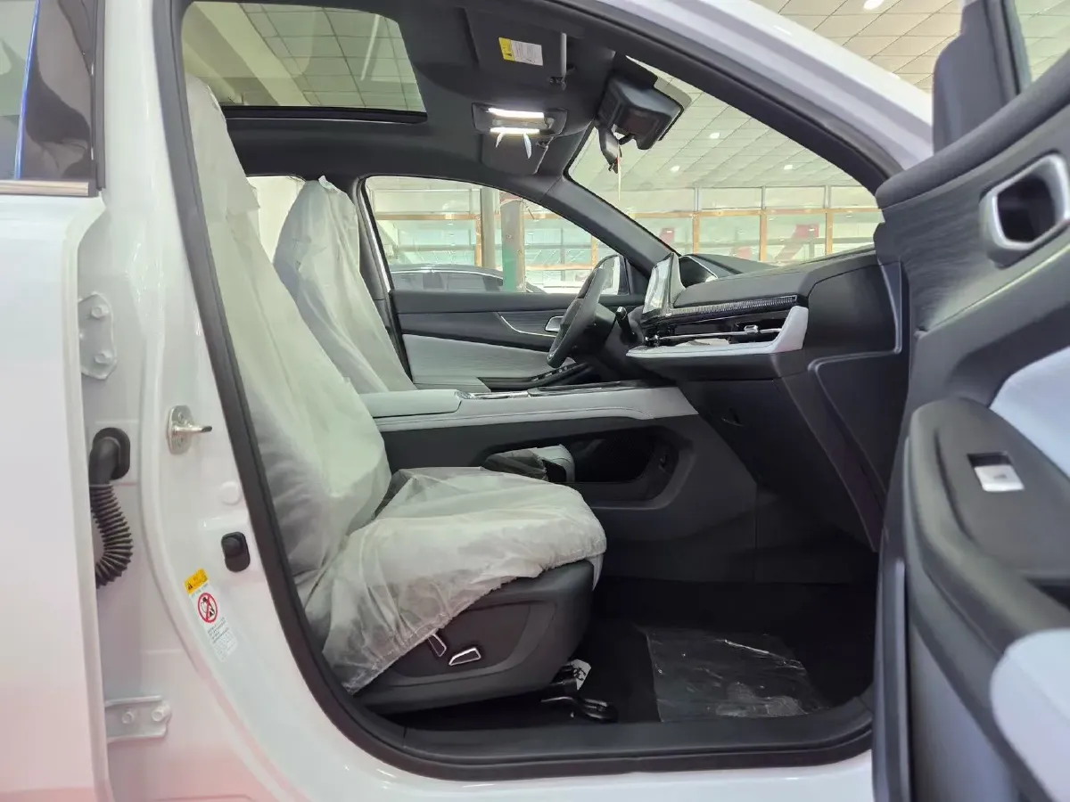 2025 ChangAn CS55PLUS PHEV 1.5L 98HP L4 E-CVT PHEV,autocango,china used car exporter,china ev exporter,chinese used car exporter,chinese used ev exporter