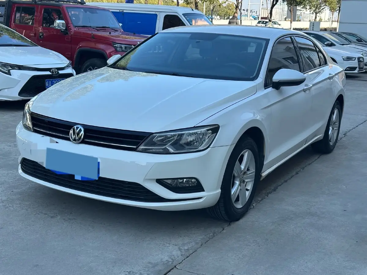 2017 Volkswagen Lamando 1.4T 131HP L4 7DCT