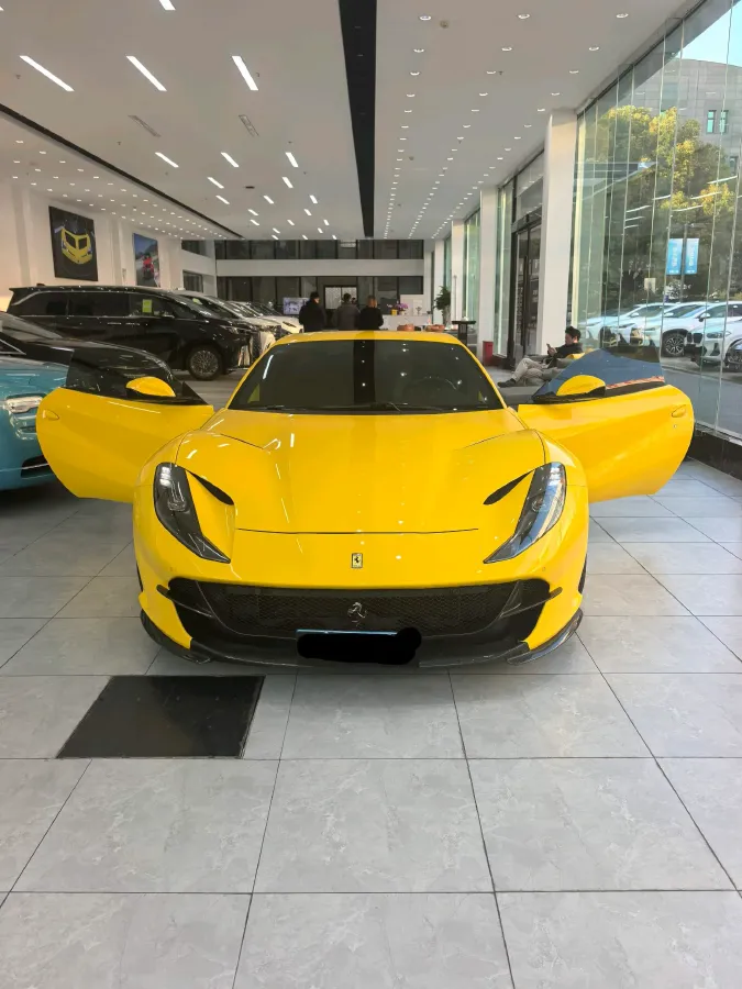 2017 Ferrari 812 6.5L 800HP V12 7DCT,autocango,china used car exporter,china ev exporter,chinese used car exporter,chinese used ev exporter